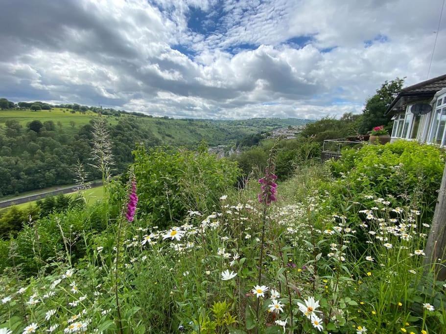 The Crest Hillside Retreat With Hot Tub Villa Abertillery Luaran gambar