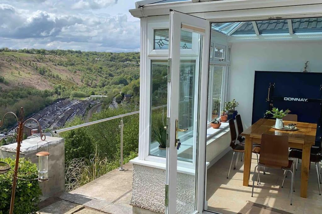 The Crest Hillside Retreat With Hot Tub Villa Abertillery Luaran gambar